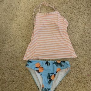 Women’s tankini swim suit